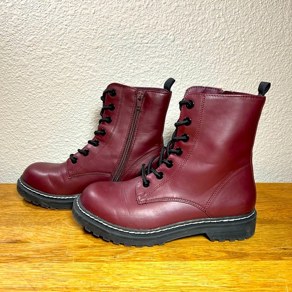 Leather boots - Picture 3 of 9